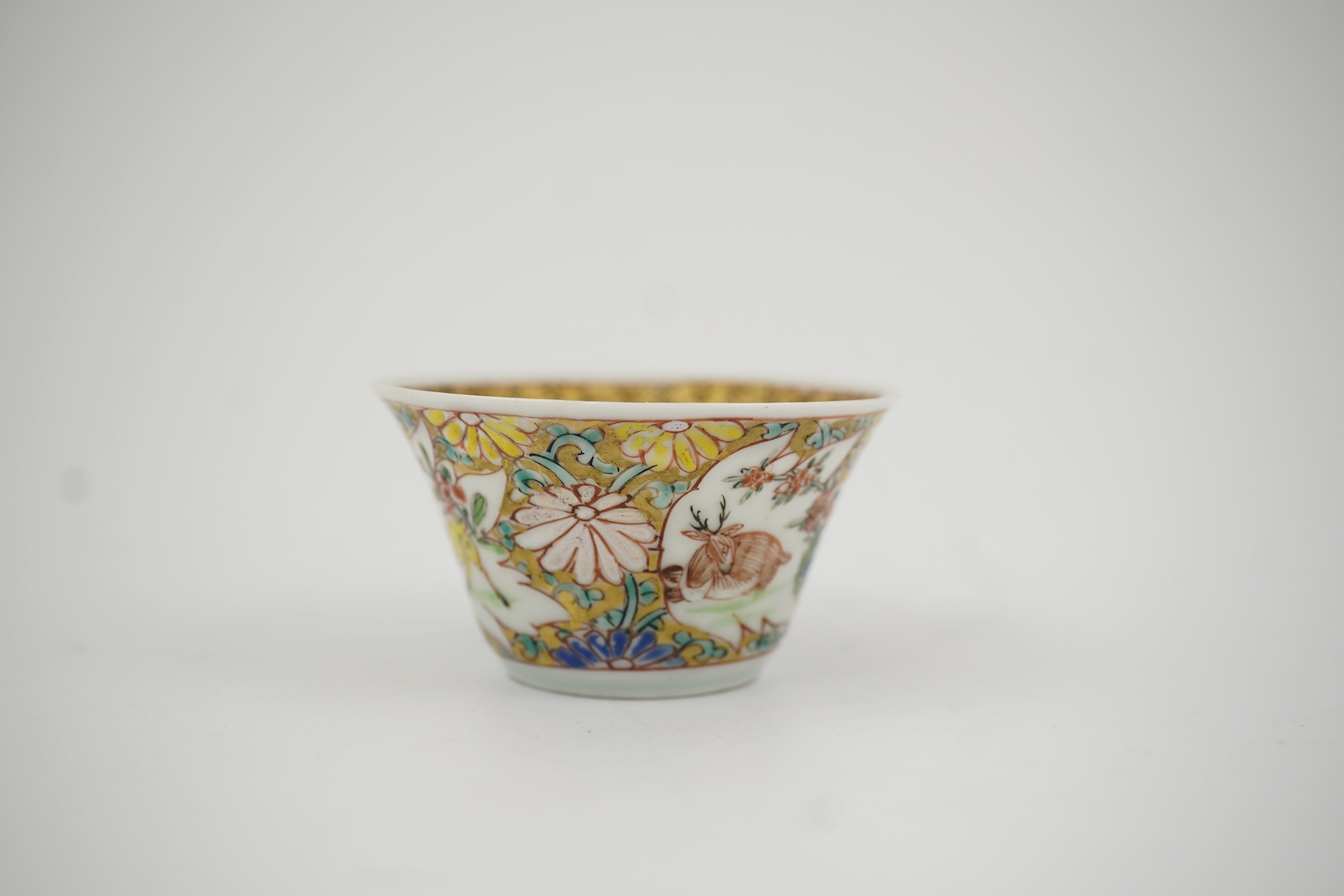 A Chinese semi-eggshell porcelain saucer and a similar tea bowl, Yongzheng period
